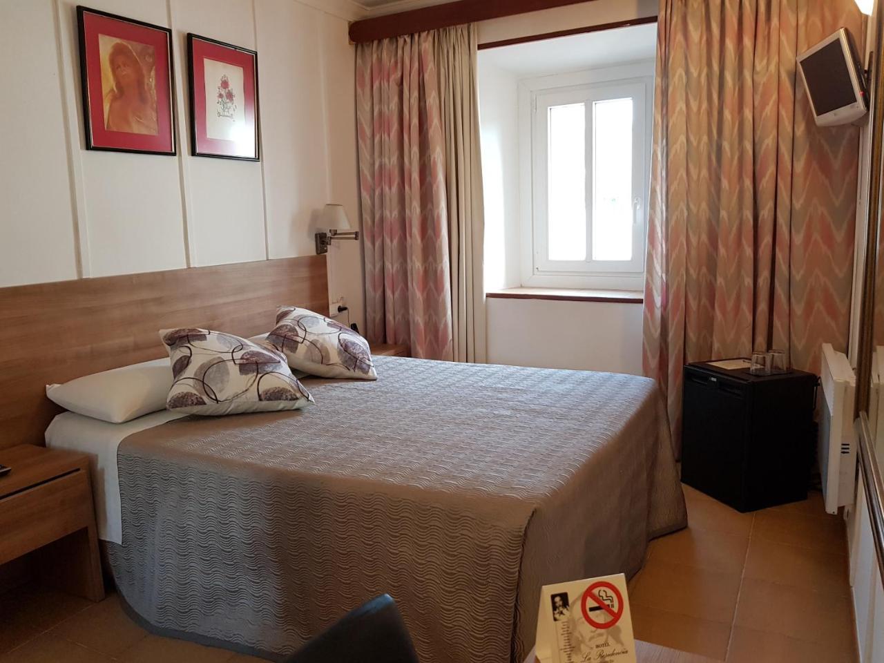 La Residencia Hotel 2*